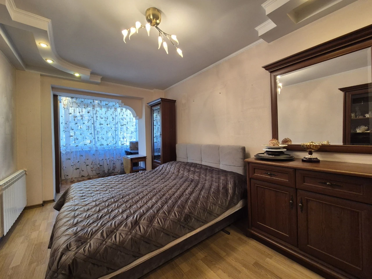 Продаж 3к квартира 70квм Ковпака 4 метро Палац Україна