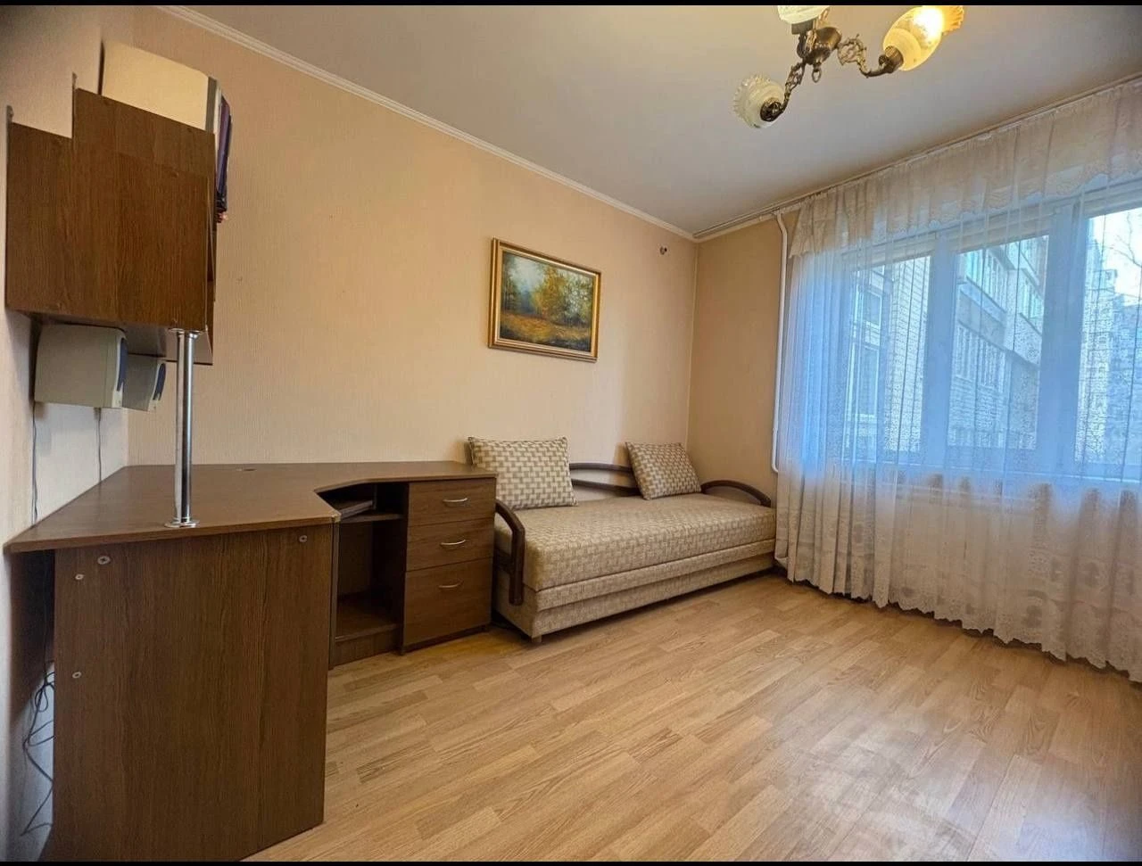 Продаж 3к квартира 70квм Ковпака 4 метро Палац Україна