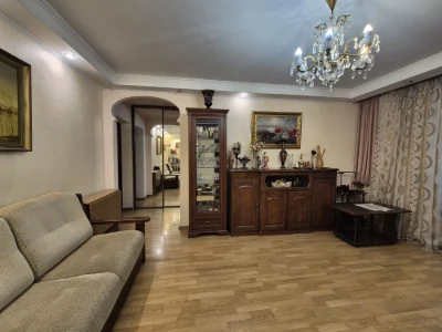 Продаж 3к квартира 70квм Ковпака 4 метро Палац Україна
