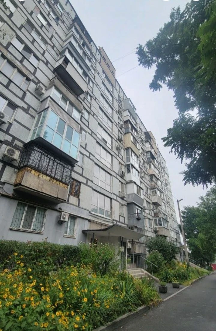 Продам 1 комнатную квартиру Гагарина/Нагорный