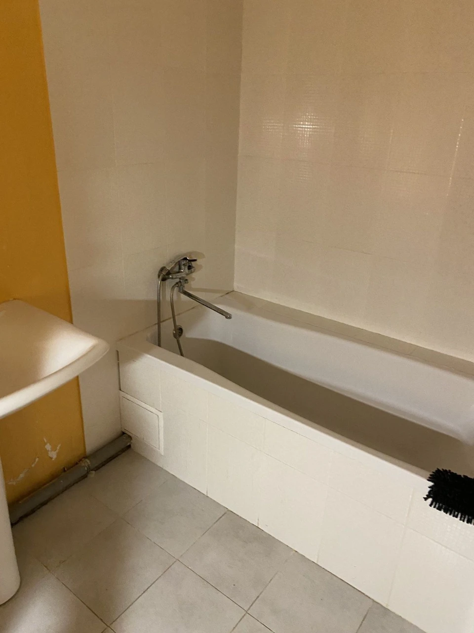 Продам 1к.ул.Ермоловой д.48, с ремонтом,40м2,цена 28.500$