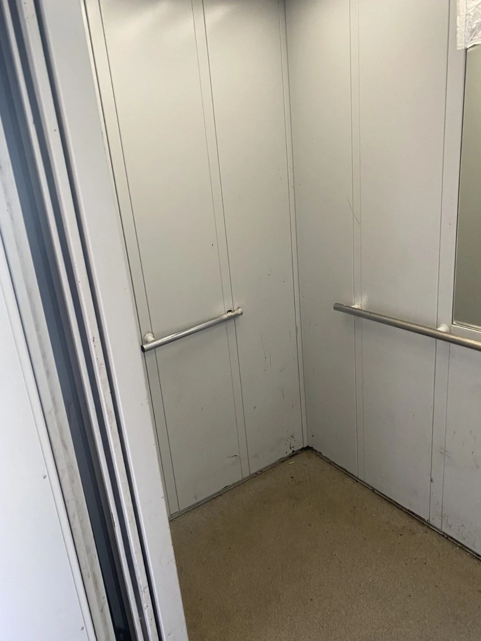 Продам 1к.ул.Ермоловой д.48, с ремонтом,40м2,цена 28.500$