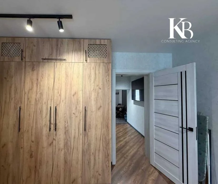 Продаж 2к квартири Вокзальна(М) Романа Шухевича вул. 57 Чече