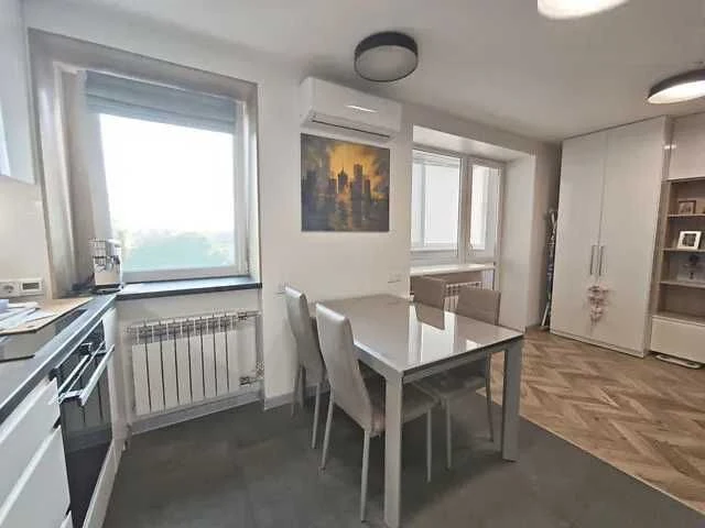 Продаж 1к квартири Центр (Жовтневий) Шевченка вул. 11