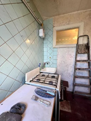 Продам 1-кімнатну квартиру, Дніпро, вул. Солідарності (пр. І