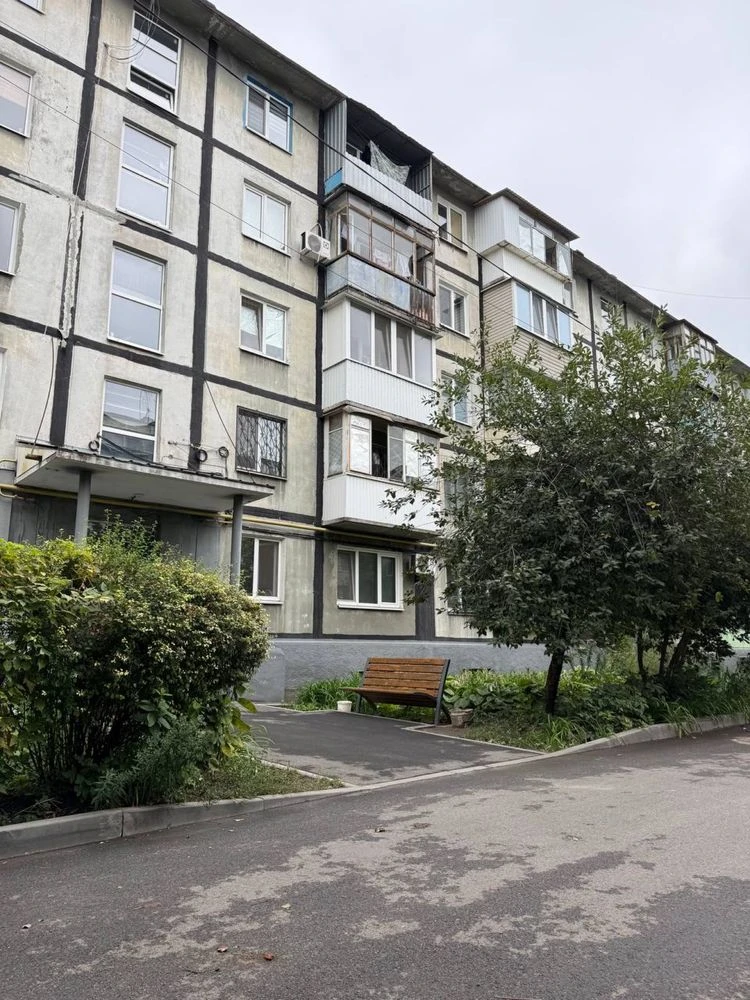 Продам 1ком.квартиру А.Поля/район парка /напротив ТЦ Славути