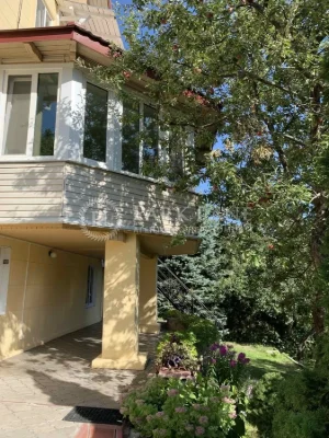 Оренда будинку вул. Редутна в Києві / B-109008