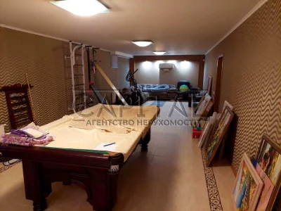 Будинок. Київ, Центральна вул.