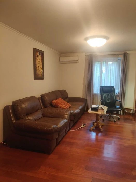 Mendeleeva, 12, 5-room apartment sq. m. European standard on two levels
