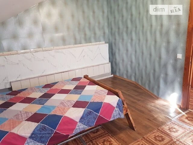 Довгострокова оренда будинку від посередника бесідка на вул.