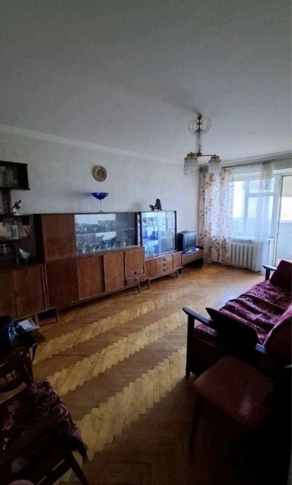 Двухкомнатная квартира на Ак.Королева/Инглези
