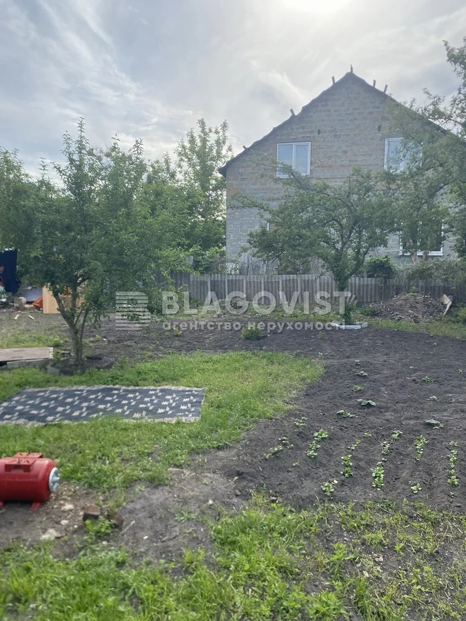 Продаж земельної ділянки вул. Воскресенські сади в Києві / D