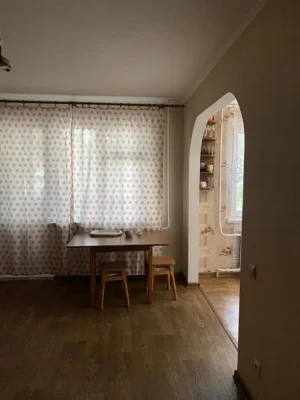 Продам 3 к. квартиру, проспект Небесной Сотни, госпрограммы