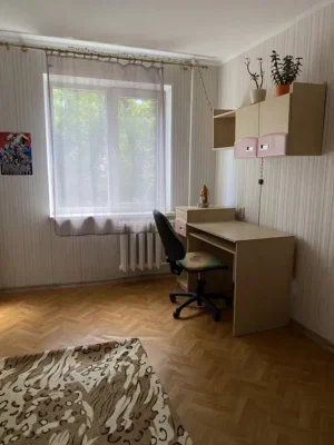 Продам 3 к. квартиру, проспект Небесной Сотни, госпрограммы