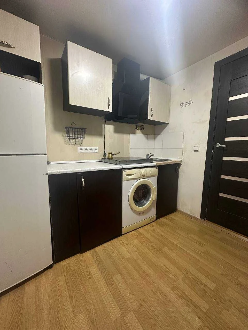 Продам 1-ком.кв.в центре города, можно під комерцію (377-699