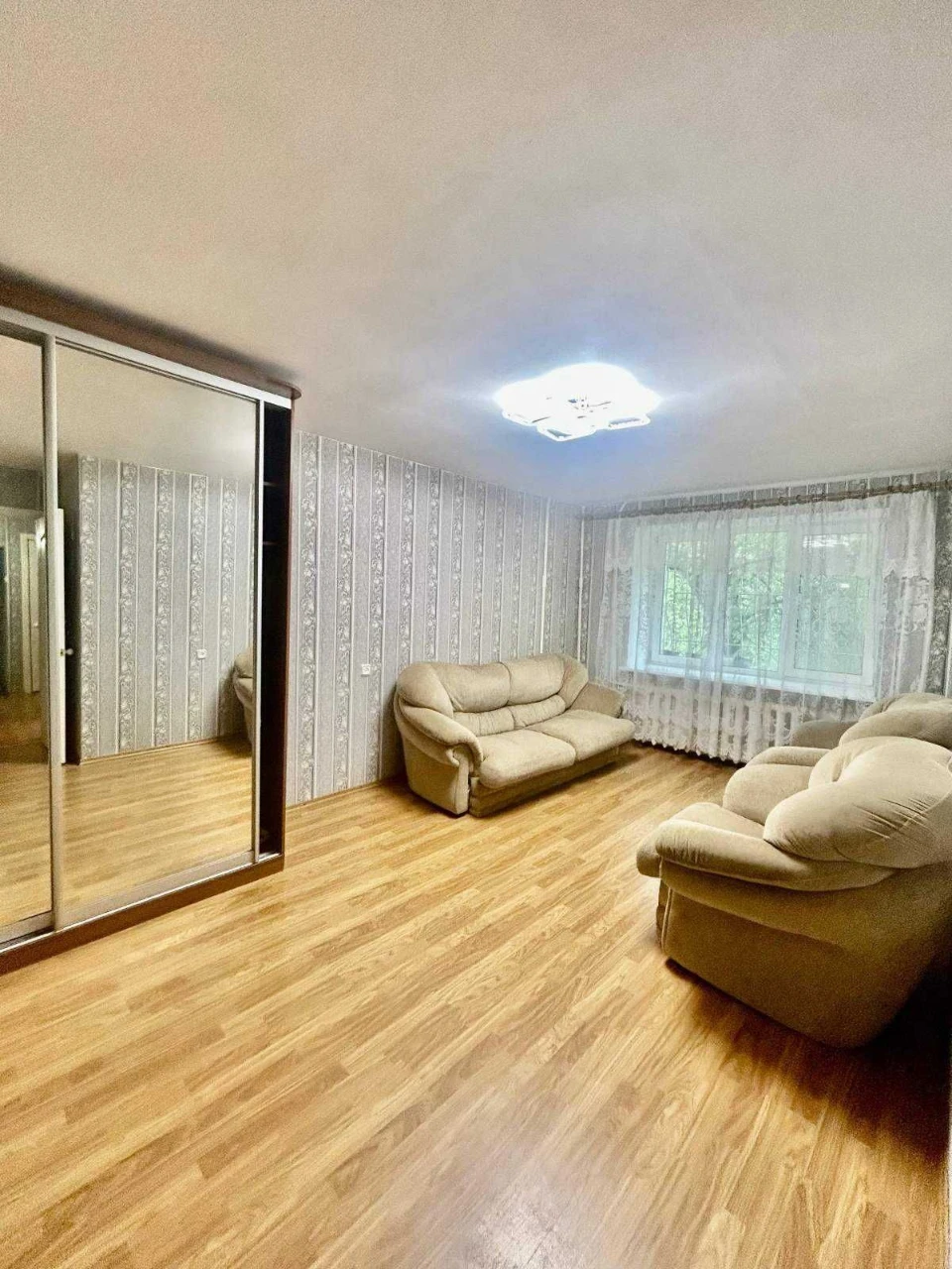 Парк Космонавтов/2 Артилерийский переулок, 3 к. 2 этаж, газ,