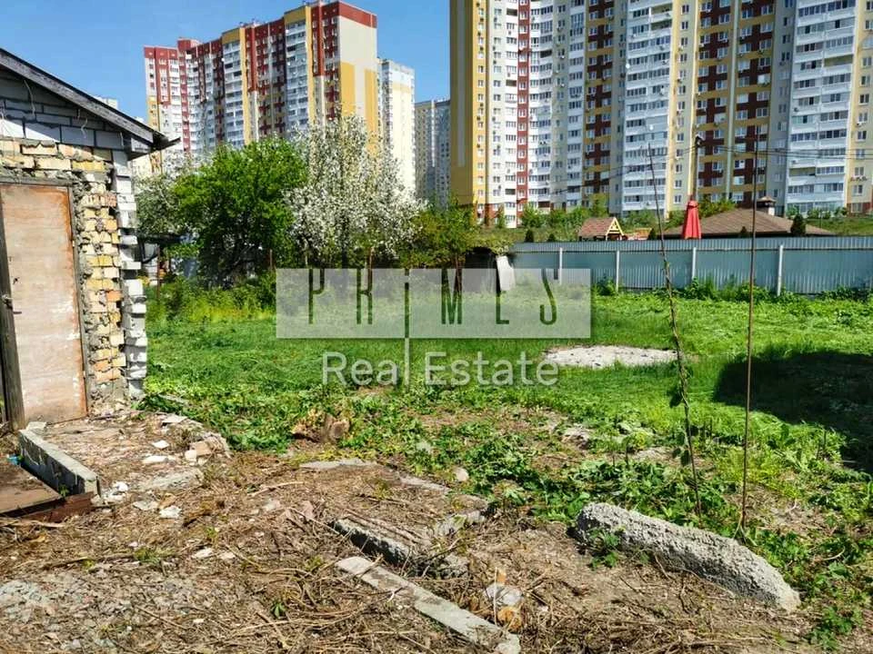 Ділянка. Київ, Садова вул.