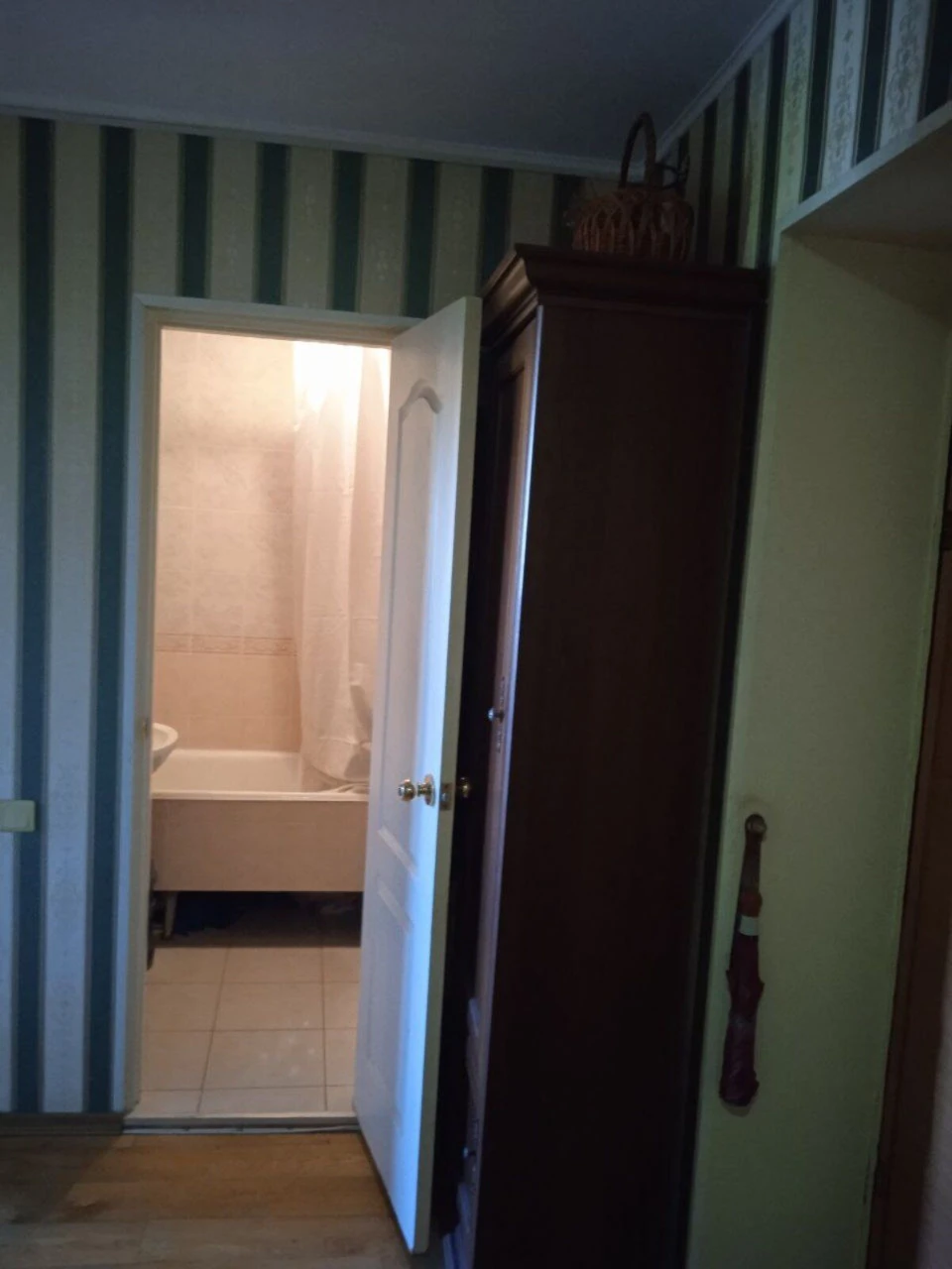 Продам 2 к. квартиру на улице Академика Корольова, госпрогра