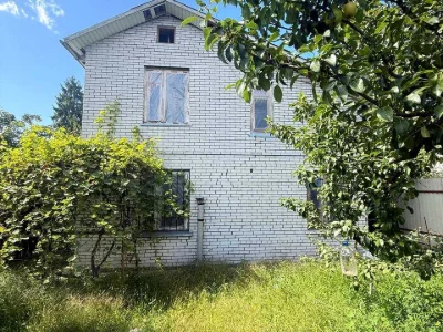Ділянка. Київ, 24-та Садова вул.