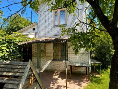 Ділянка. Київ, 24-та Садова вул.