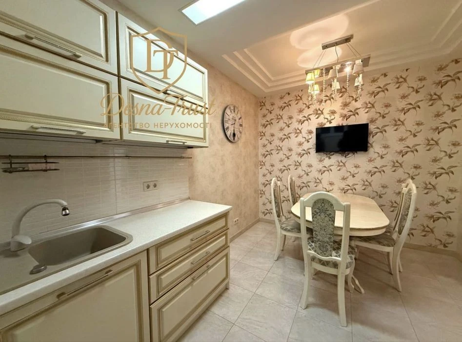 Продаж 3к кв 100 м² на вул. Алма-Атинська 37Б (Алматинська)