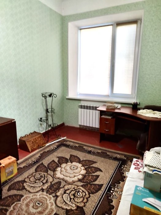 Selling 2 apartments in the Herzen area, 1/4 with independent heating.