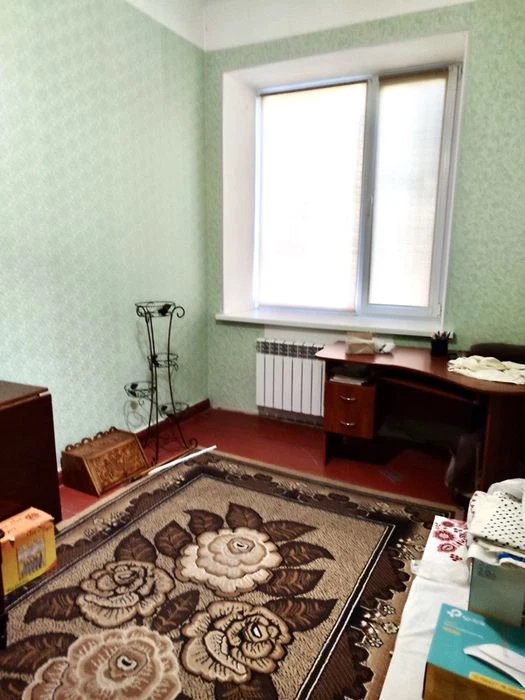 Selling 2 apartments in the Herzen area, 1/4 with independent heating.