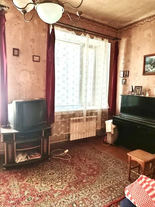 Selling 2 apartments in the Herzen area, 1/4 with independent heating.