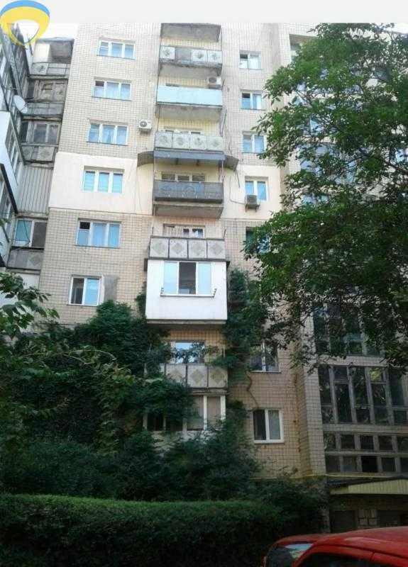Продаётся 4х комнатная квартира. 7ст.Б.Фонтана.