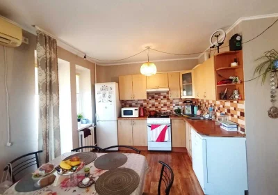 Продається 3-кімнатна квартира, м-ко Котовського, єВідновлен