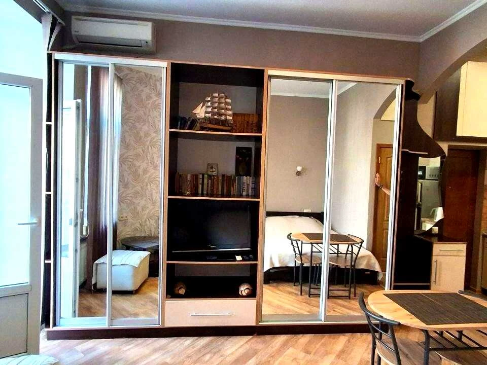 Квартира. Одеса, Канатна вул.