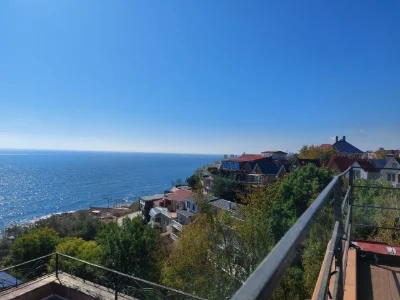Продажа бизнеса Отель с видом на море Совиньон Дом на берегу