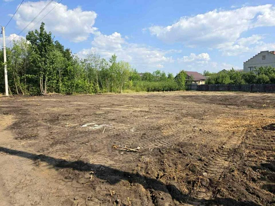 Ділянка. Харків, Ньютона вул.