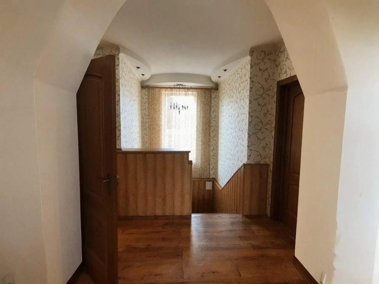у продажу 2-поверховий Будинок, 133 м²
