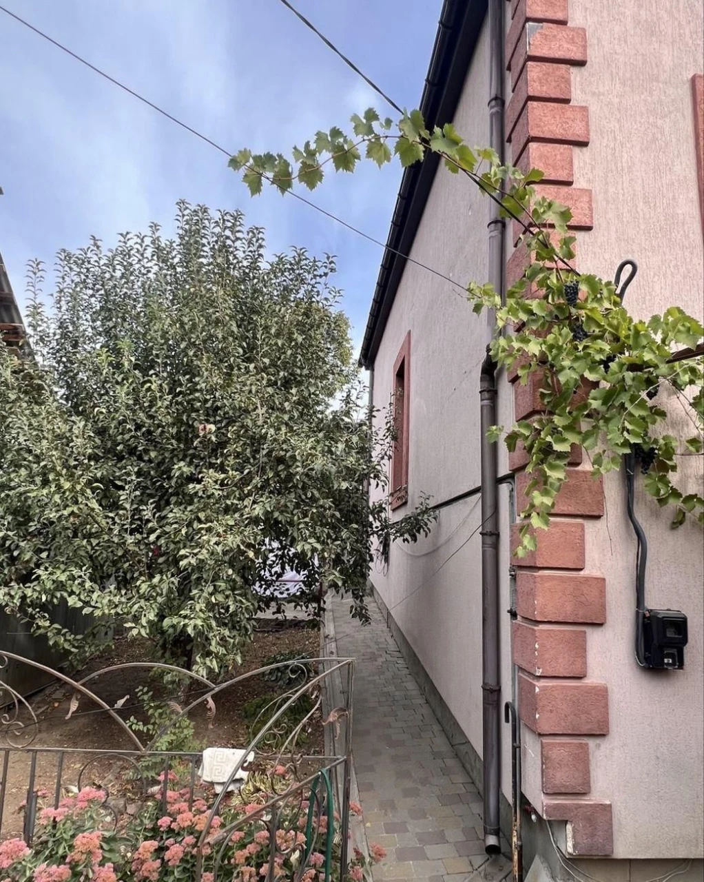 у продажу 2-поверховий Будинок, 133 м²
