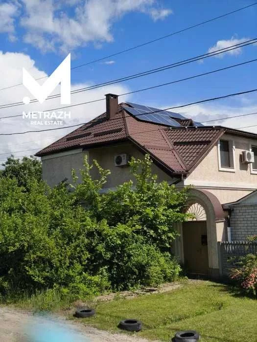 Продам уютный двухэтажный дом со всеми удобствами рядом с ме