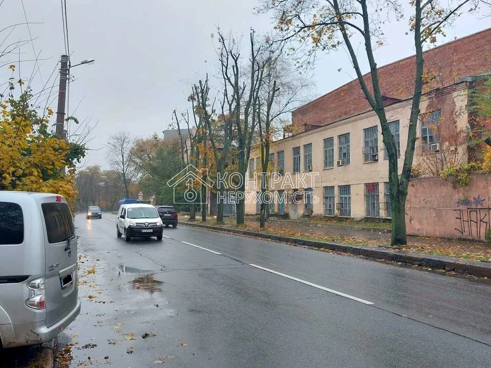 Ділянка. Харків, Польова вул.