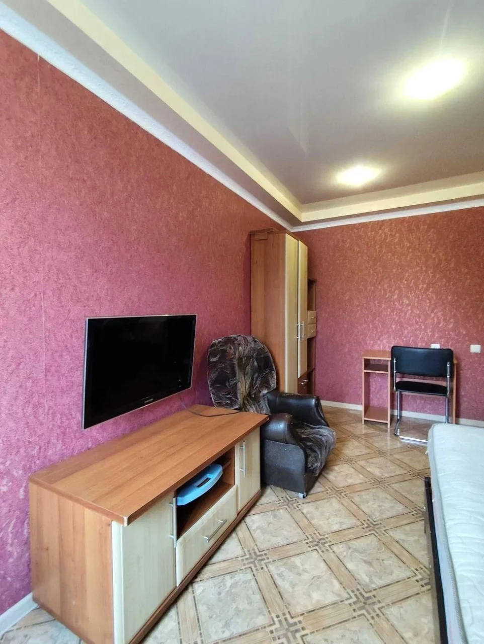 Продам. 2к. квартиру, ул. Кирпичева, 5, центр.