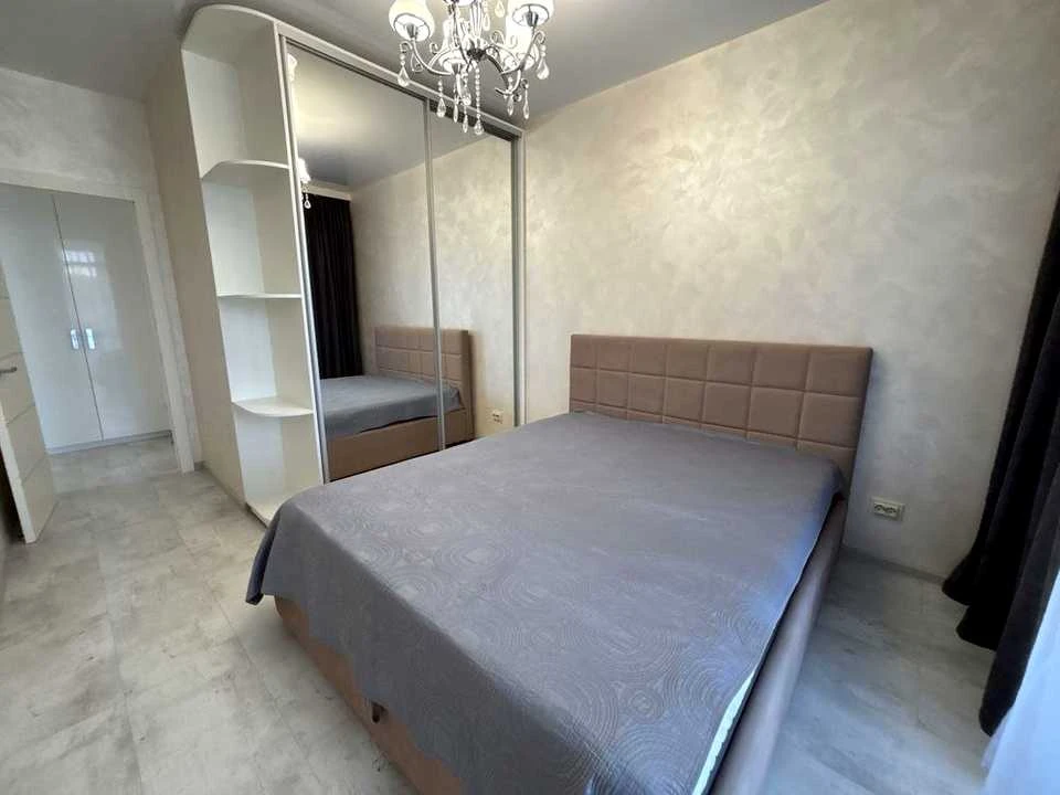 Квартира. Київ, Феодосійська вул.