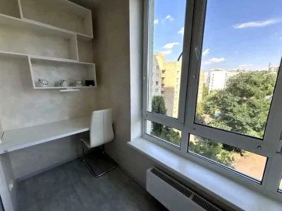 Квартира. Київ, Феодосійська вул.