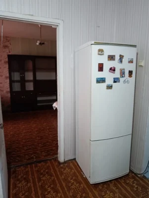 Здається 3 кімнатна метро Позняки