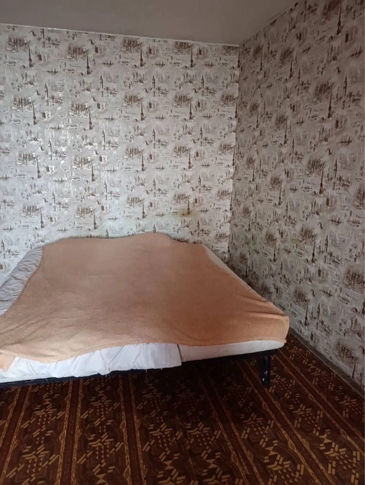 Здається 3 кімнатна метро Позняки
