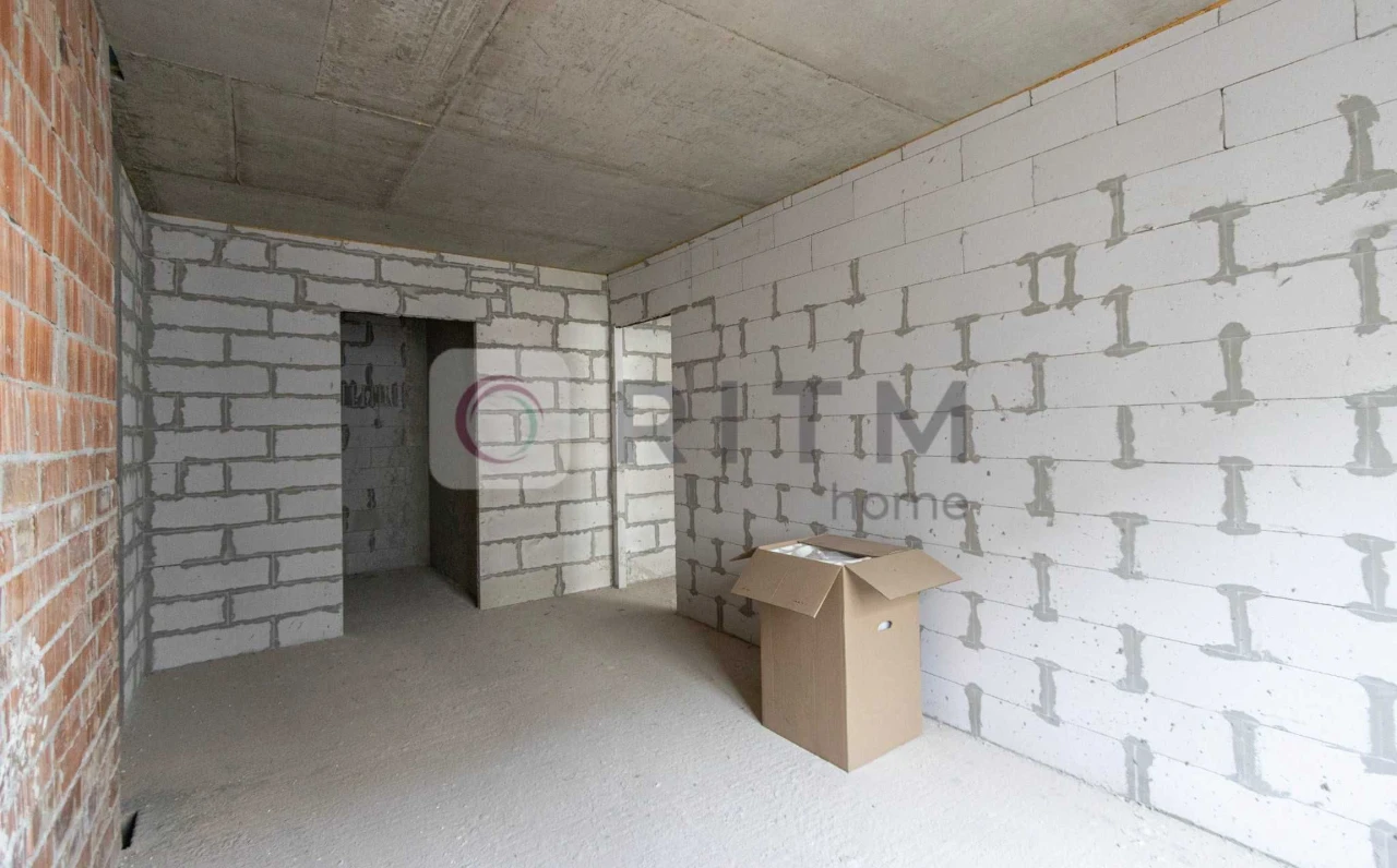 Продаж однокімнатної квартири без ремонту ЖК R2 Residence.Бе