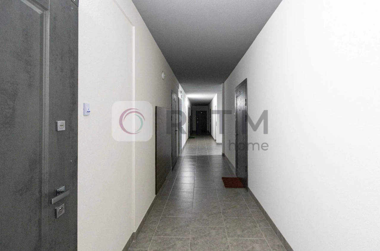 Продаж однокімнатної квартири без ремонту ЖК R2 Residence.Бе