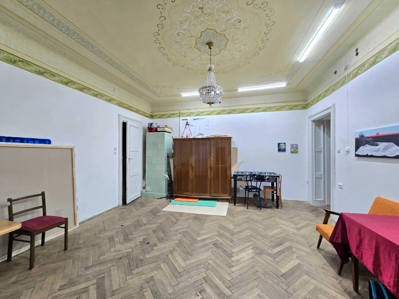 Продаж квартири в центрі Львова. Ліфт у будинку. Залізобетон