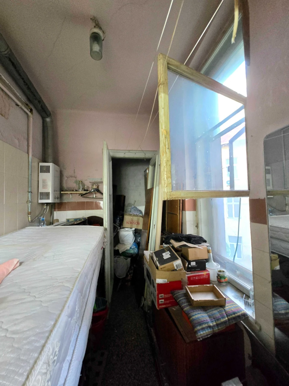 Продаж квартири в центрі Львова. Ліфт у будинку. Залізобетон