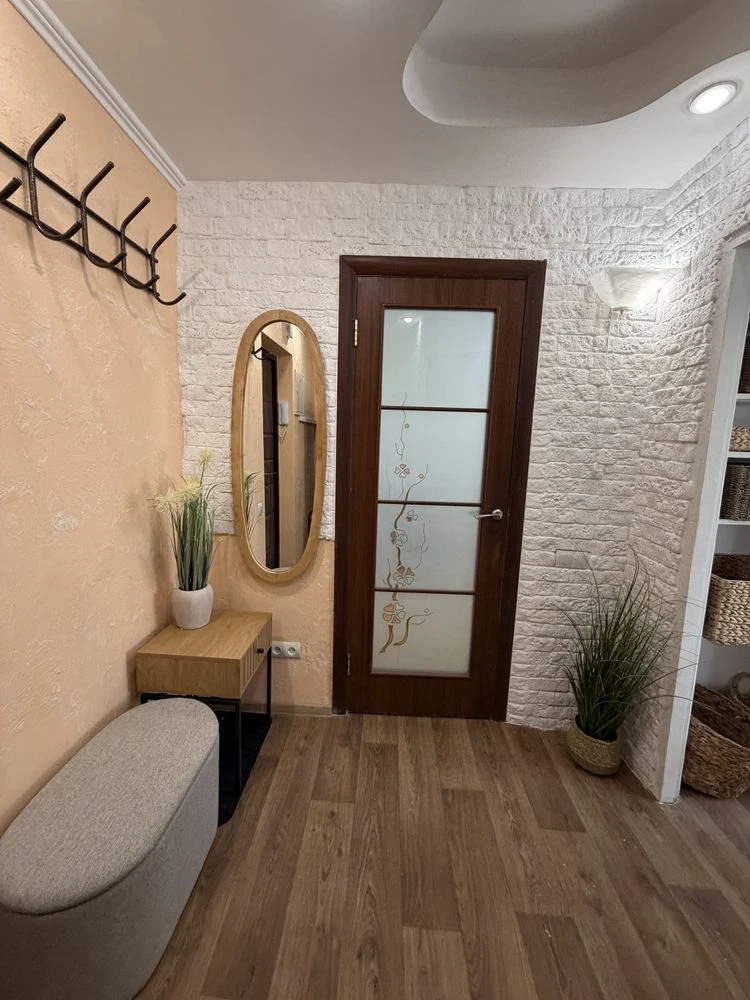 Продаж 1к квартири з ремонтом , Виговського , Щербаківського