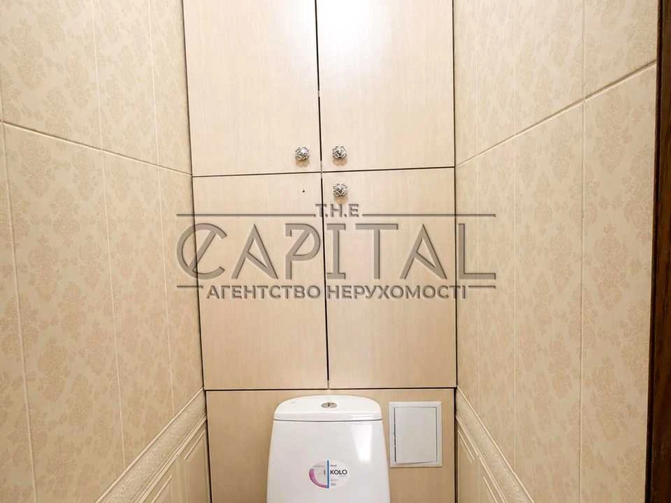Квартира. Київ, Драгоманова вул.
