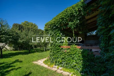Продаж просторого будинку з ремонтом (189м2) в Києві, Святош