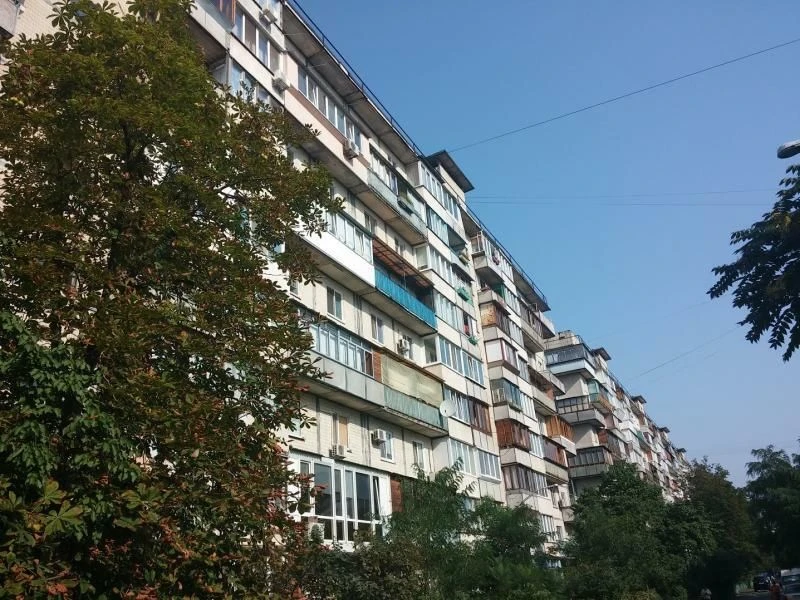 Продаж 1 к квартири проспект Оболонський 10 Б